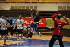 Read more about the article Nova drama v dvorani Tabor, tokrat remi z Ribnico